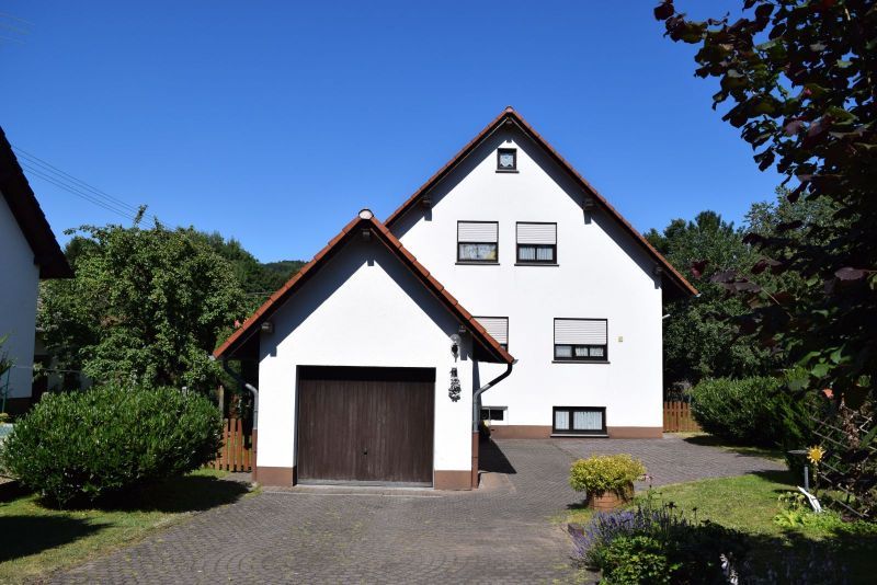 Verkauft !!!  Gepflegtes Einfamilienhaus in der Idylischen Rhön