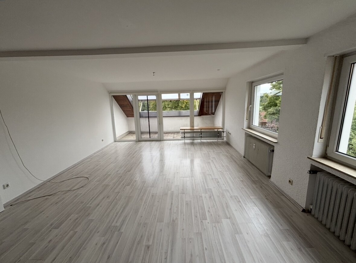 Helle schöne 3 Zimmer Wohnung in der Kerngemeinde Flieden
