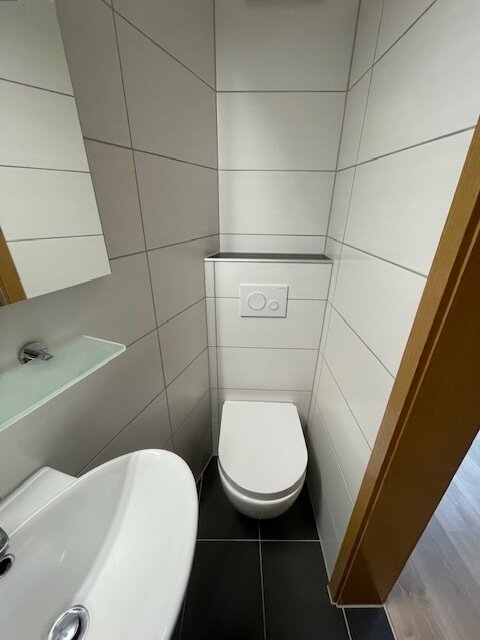 Kleine schöne 2 Zimmer Wohnung Innenstadt Nähe Cine Star