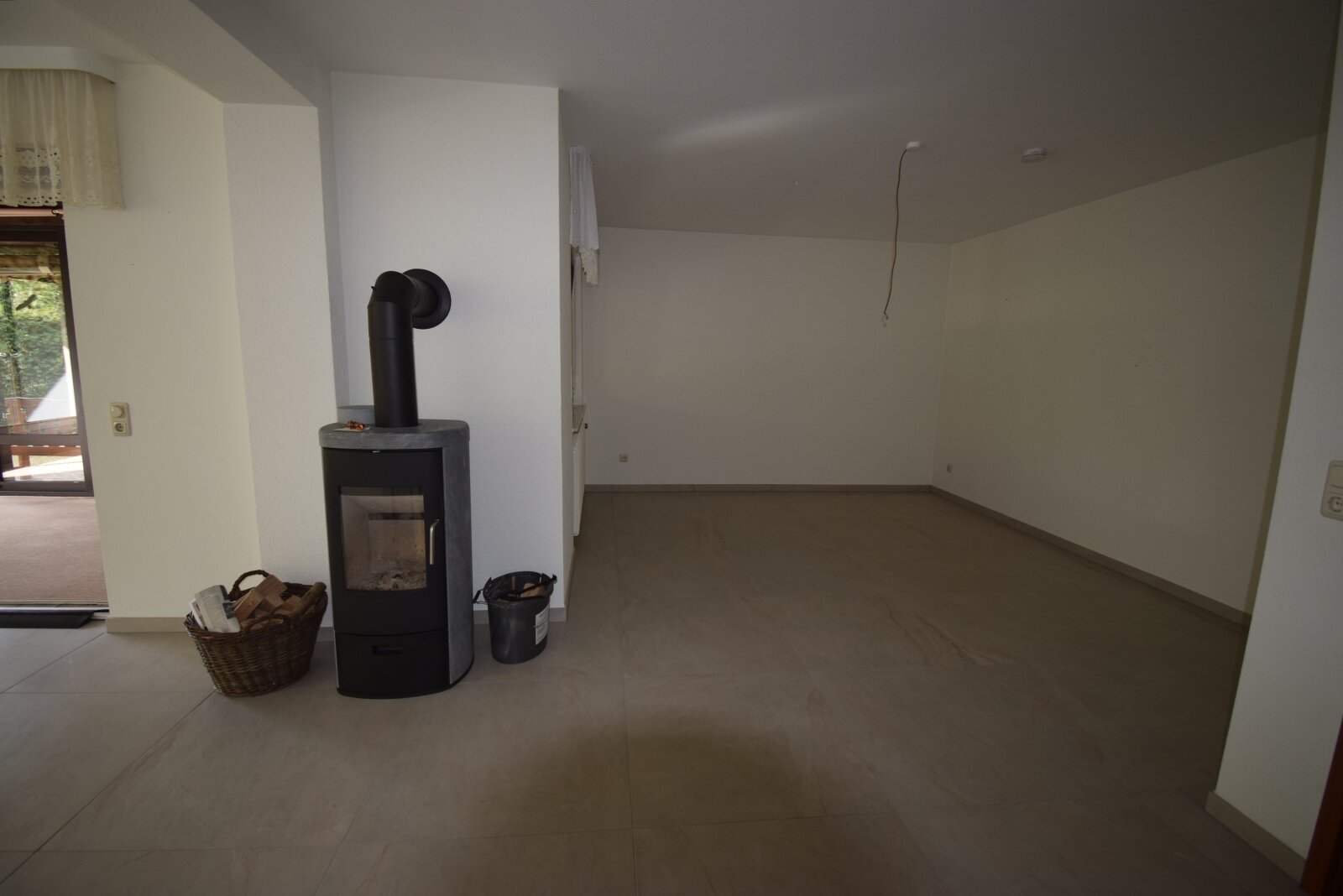 Idyllisches Wohnen in Künzell – Großzügiger Bungalow mit Sauna und Wintergarten in begehrter Wohnlage