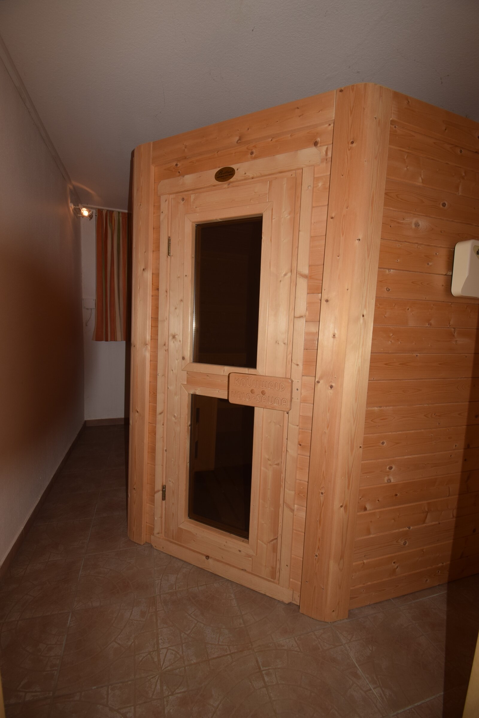 Idyllisches Wohnen in Künzell – Großzügiger Bungalow mit Sauna und Wintergarten in begehrter Wohnlage