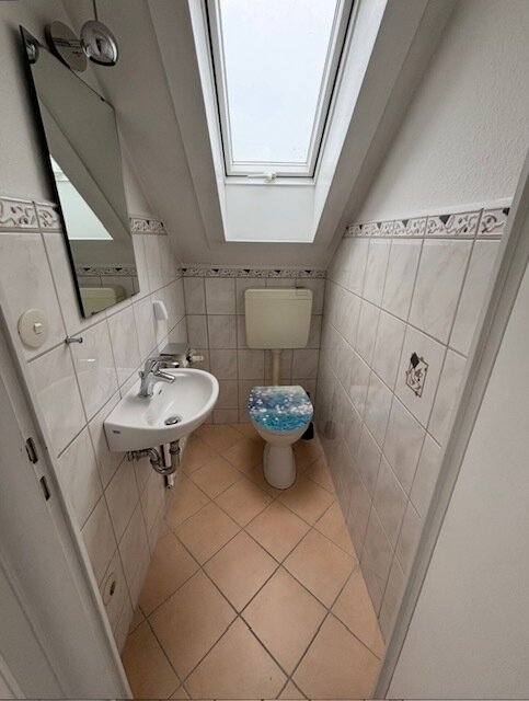 WC WC